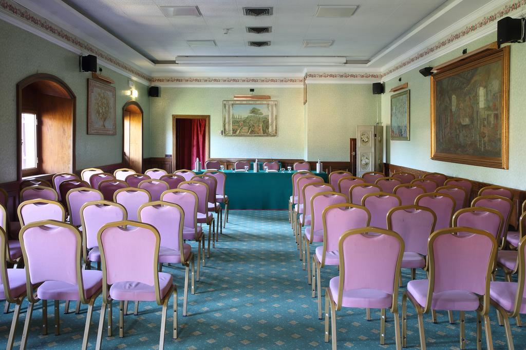 Hotel Villa Delle Rose Pescia Bagian luar foto