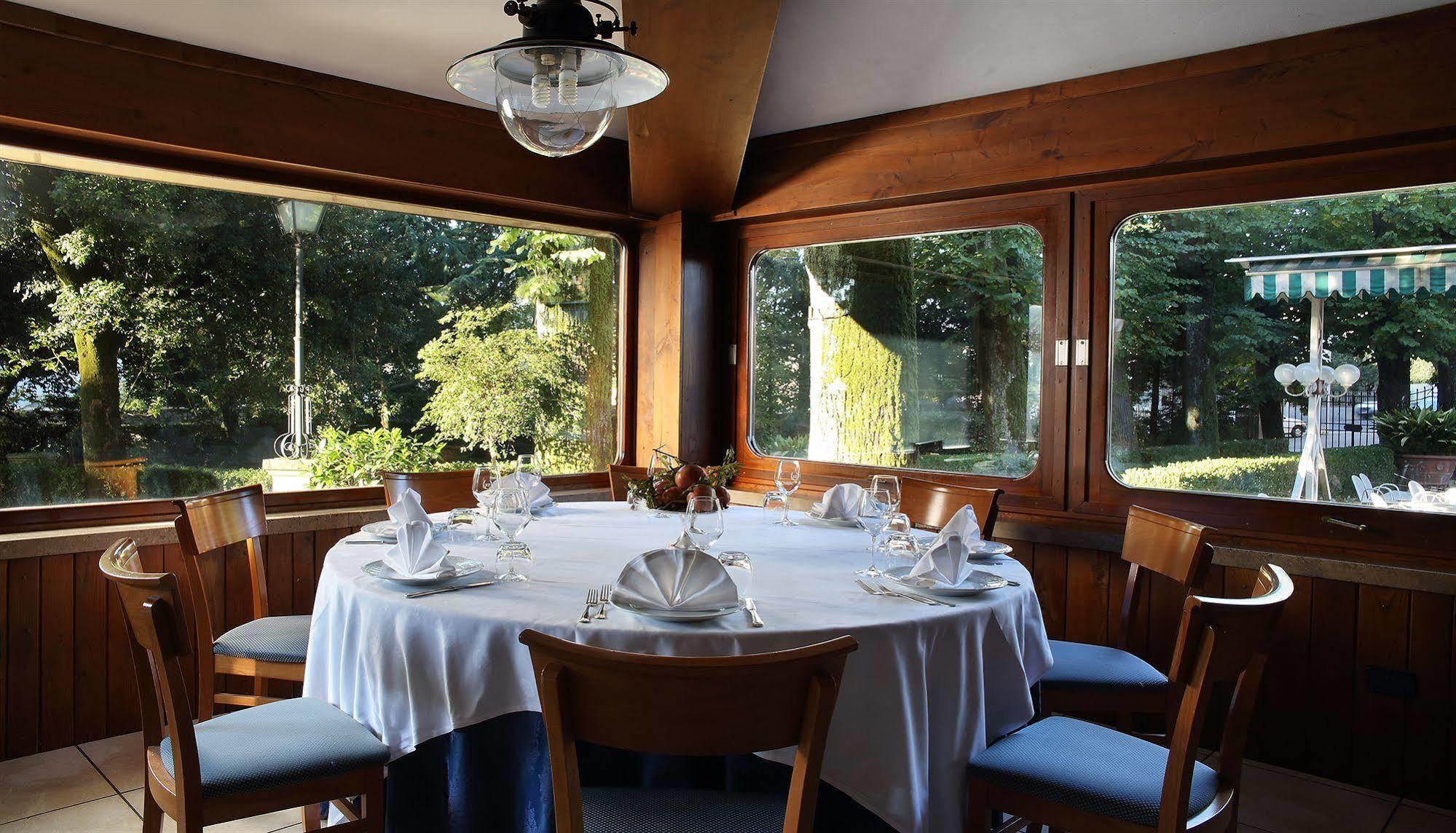 Hotel Villa Delle Rose Pescia Bagian luar foto