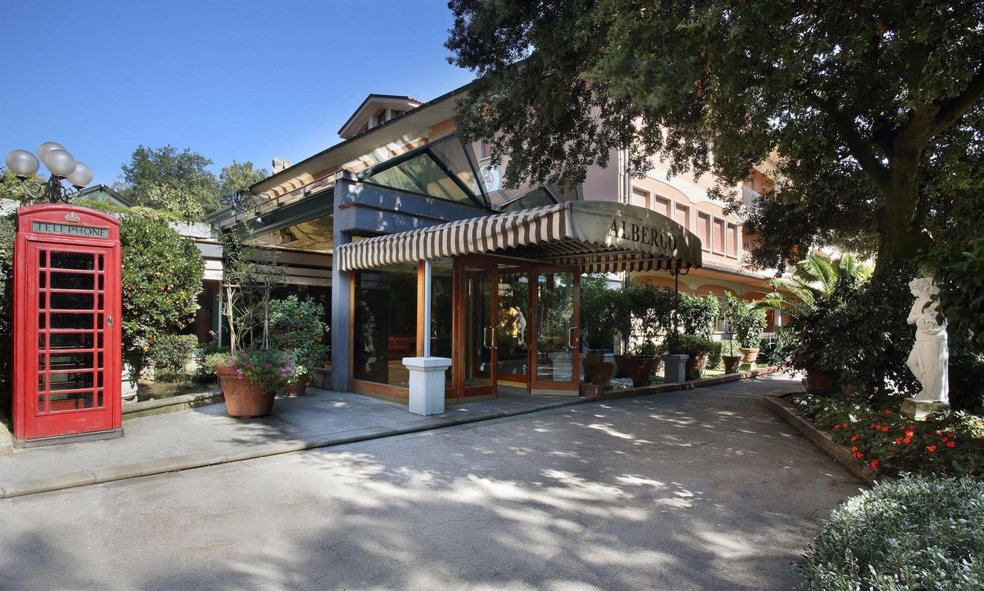 Hotel Villa Delle Rose Pescia Bagian luar foto