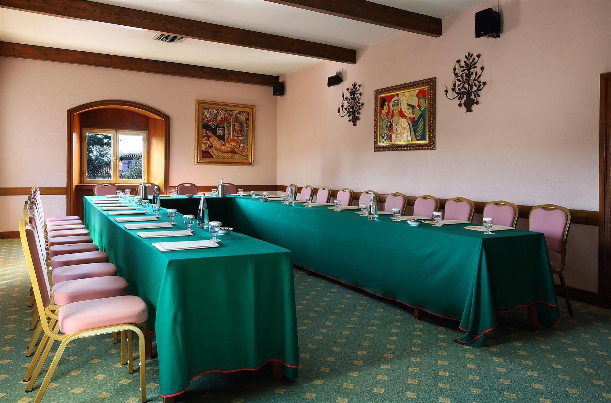 Hotel Villa Delle Rose Pescia Bagian luar foto