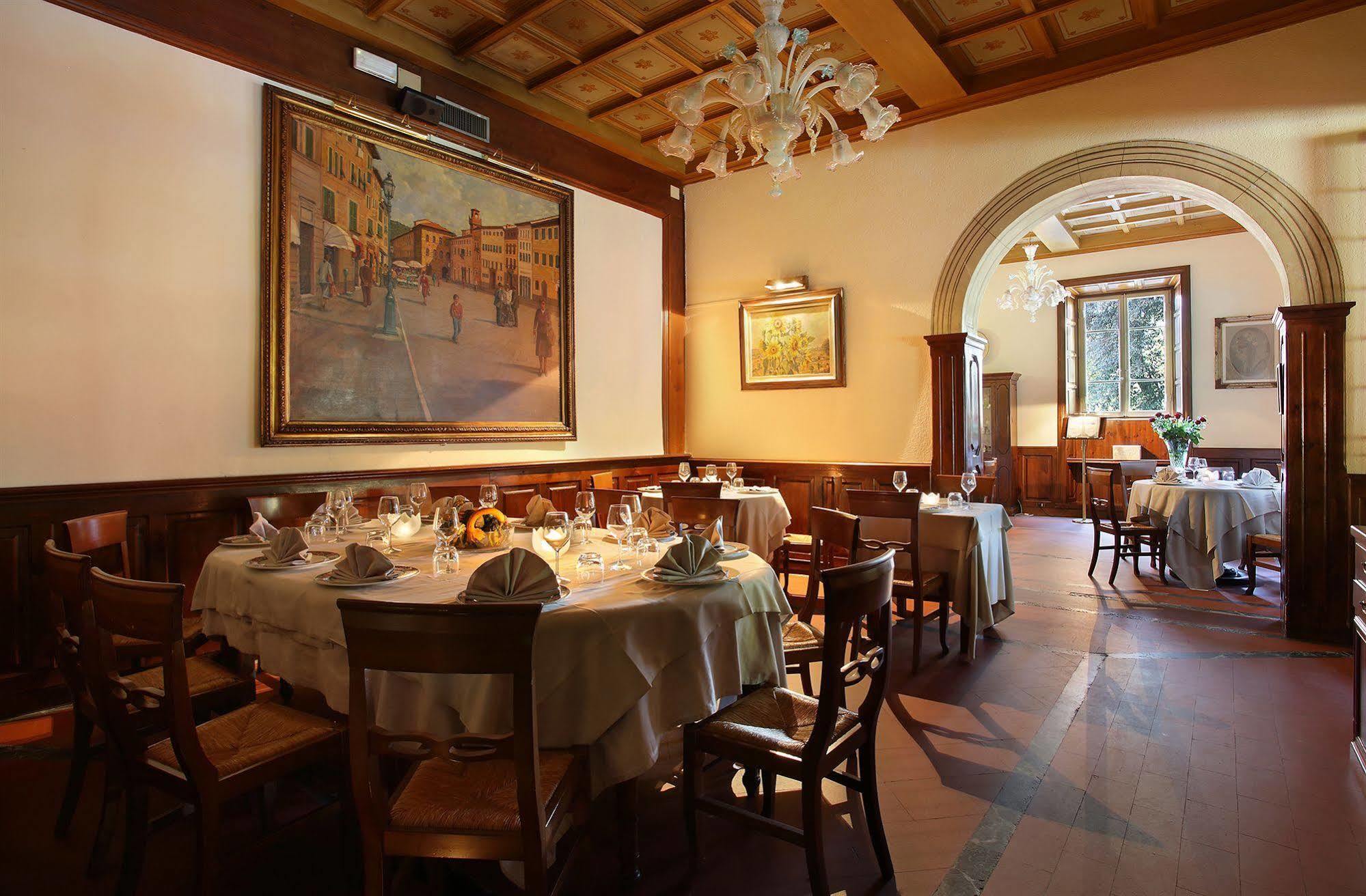 Hotel Villa Delle Rose Pescia Bagian luar foto
